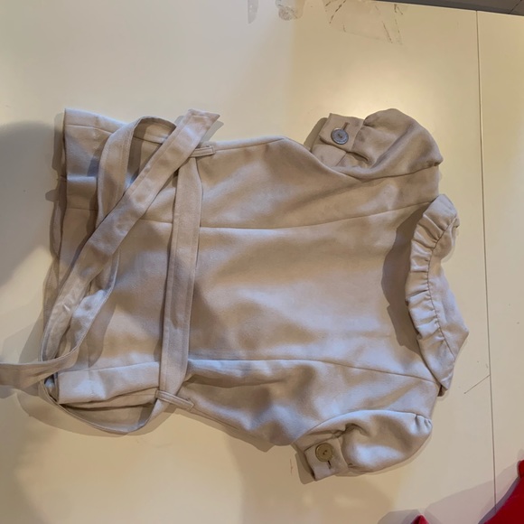 Beige Jennifer Reale design top - Picture 2 of 3